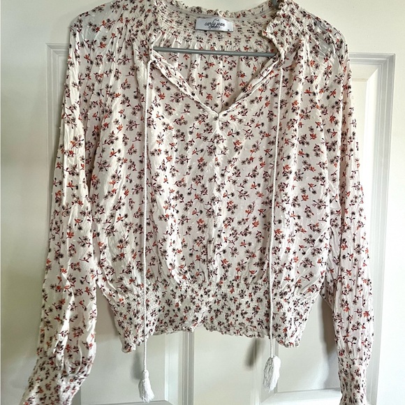 Carly Jean Los Angeles Alana Floral Long Sleeve Blouse - Picture 2 of 7